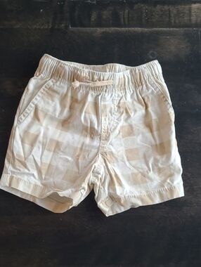 Size 18m Cat & Jack Cream Elastic Waist Cotton Shorts